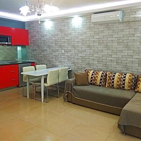 Iros Apartment Néa Péramos 外观 照片