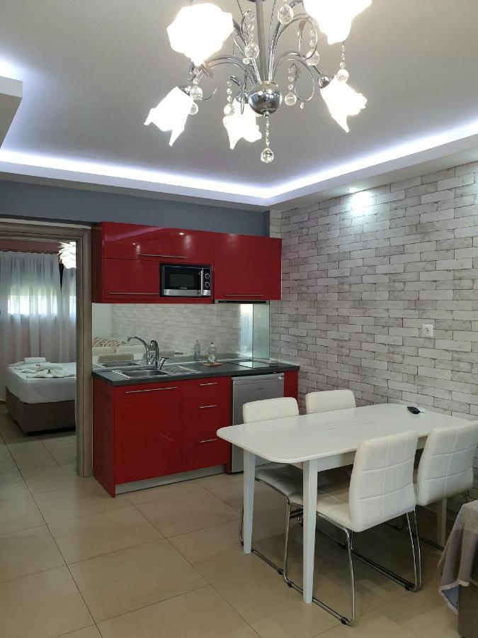 Iros Apartment Néa Péramos 外观 照片