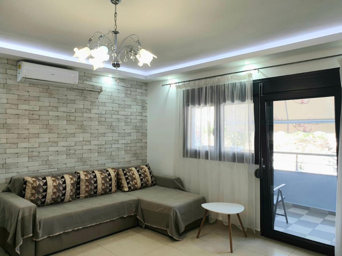Iros Apartment Néa Péramos 外观 照片