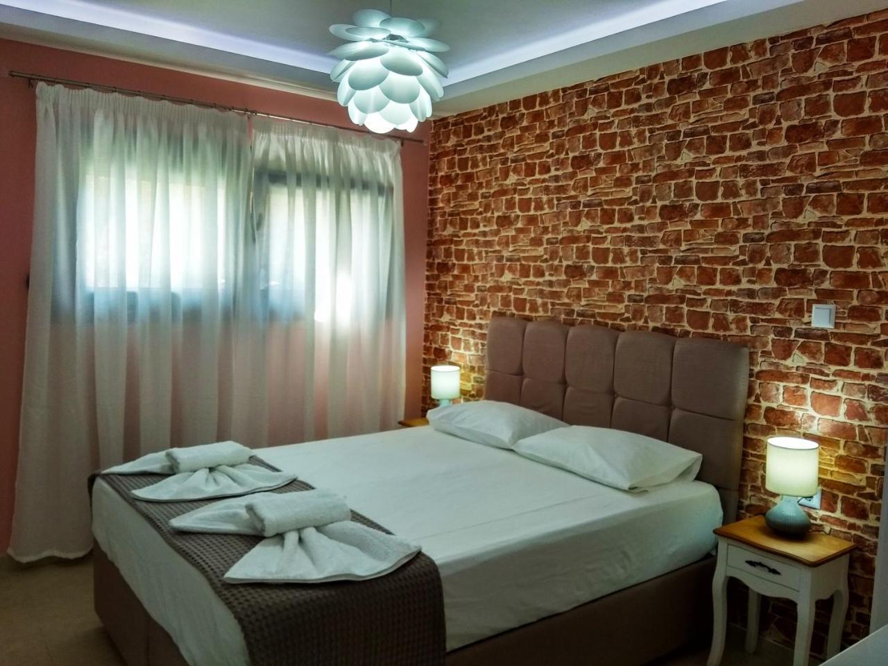 Iros Apartment Néa Péramos 外观 照片