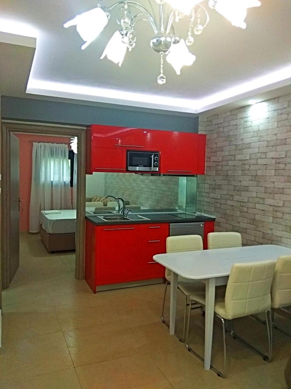 Iros Apartment Néa Péramos 外观 照片